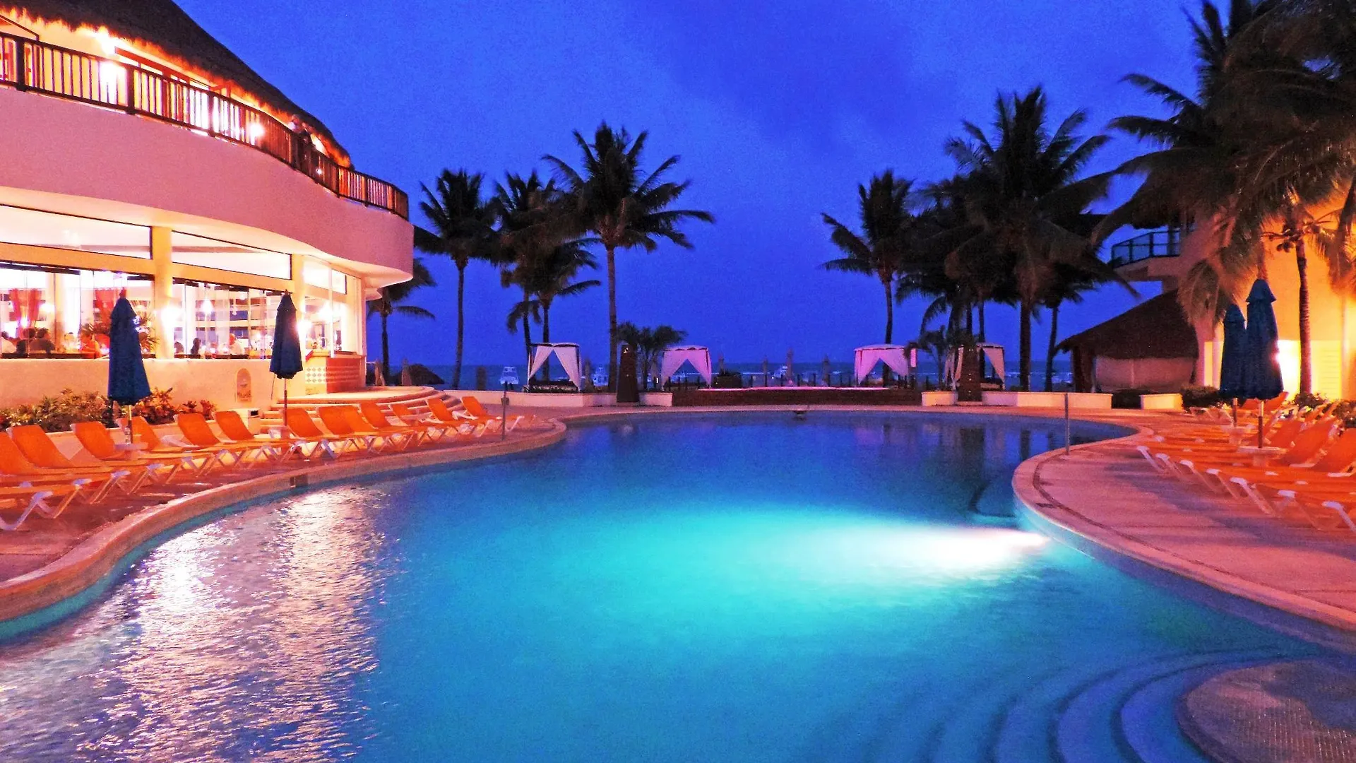 The Reef Coco Beach Resort & Spa Playa del Carmen 4*,